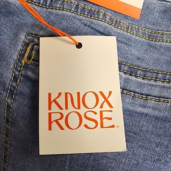 Women's Plus Size High-Rise Anywhere Flare Jeans | Knox Rose | 22 - Picture 9 of 12